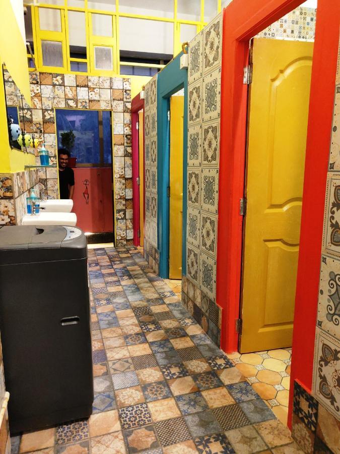 Salaam Namastey Backpackers Vandrehjem Bombay Eksteriør billede
